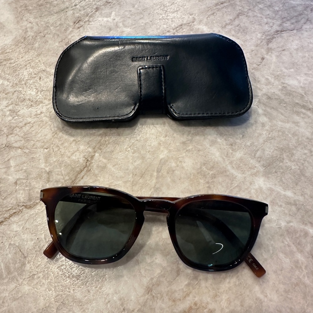 Saint Laurent SL28 in tortoise with case